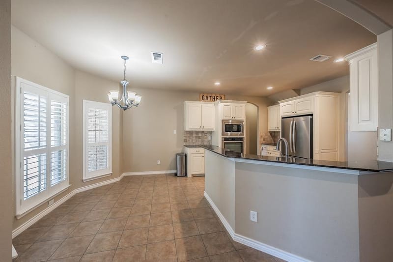 155 N Star Crossing Lane, Weatherford TX 76088 - Photo 9