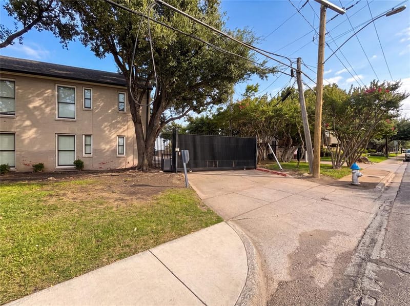 7734 Meadow Road # 223, Dallas TX 75230