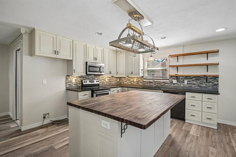 1617 N Binkley, Sherman TX 75020 - Photo 6