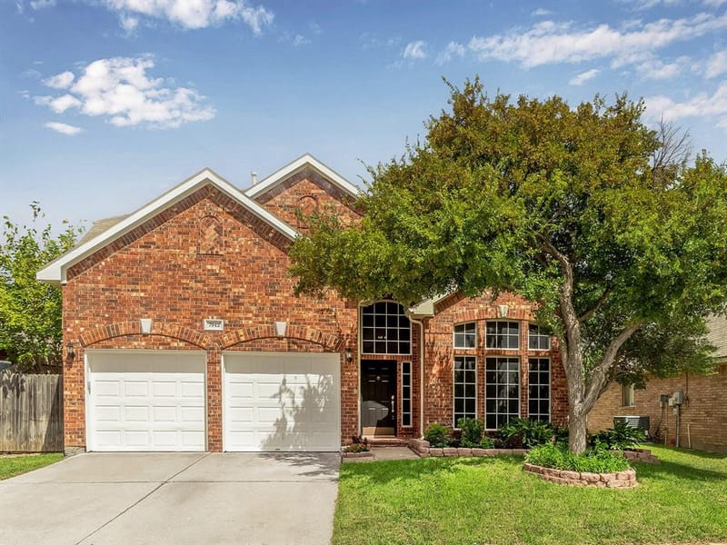 7942 Salmon Run Way, Fort Worth TX 76137
