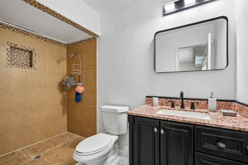 5564 Ragan Drive, The Colony TX 75056 - Photo 8