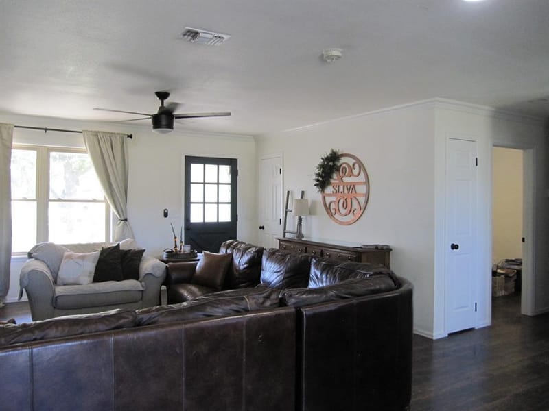 508 S Hovey Street, Chico TX 76431 - Photo 6