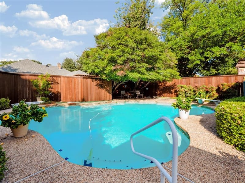 6911 Brentfield Drive, Dallas TX 75248 - Photo 36