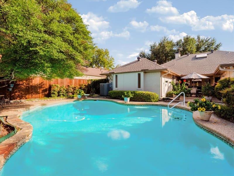 6911 Brentfield Drive, Dallas TX 75248 - Photo 37