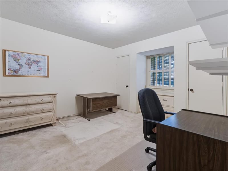 6911 Brentfield Drive, Dallas TX 75248 - Photo 21