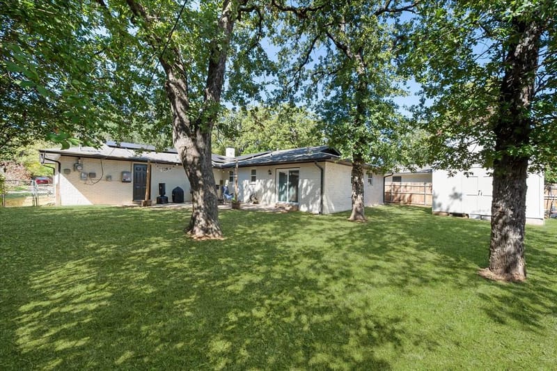 1012 Keith Drive, Hurst TX 76053 - Photo 36