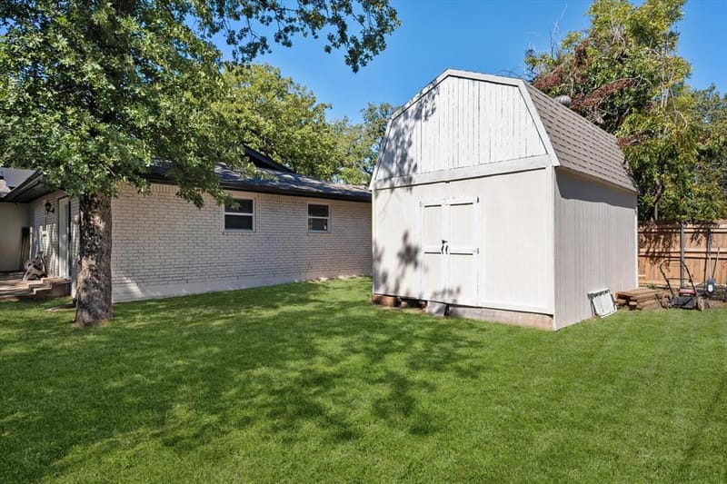 1012 Keith Drive, Hurst TX 76053 - Photo 38