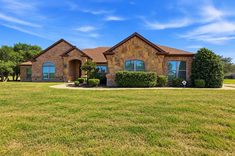 253 Maral Lane, Azle TX 76020 - Photo 2