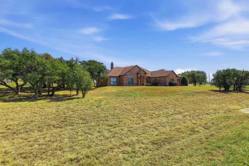 253 Maral Lane, Azle TX 76020 - Photo 36