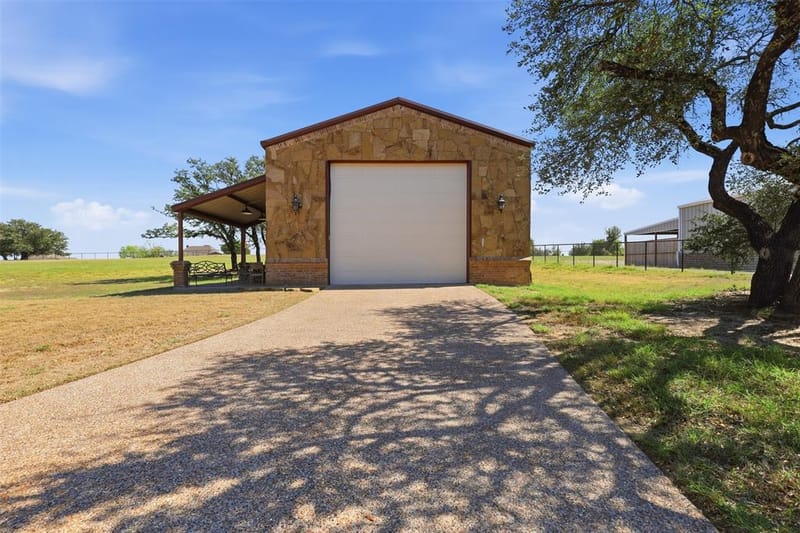 253 Maral Lane, Azle TX 76020 - Photo 32