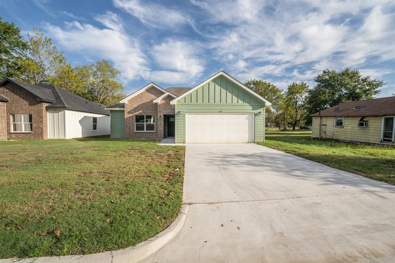 923 Putman Street, Sulphur Springs TX 75482