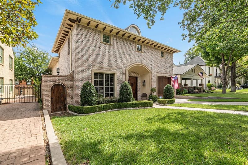 1213 Virginia Place, Fort Worth TX 76107 - Photo 3
