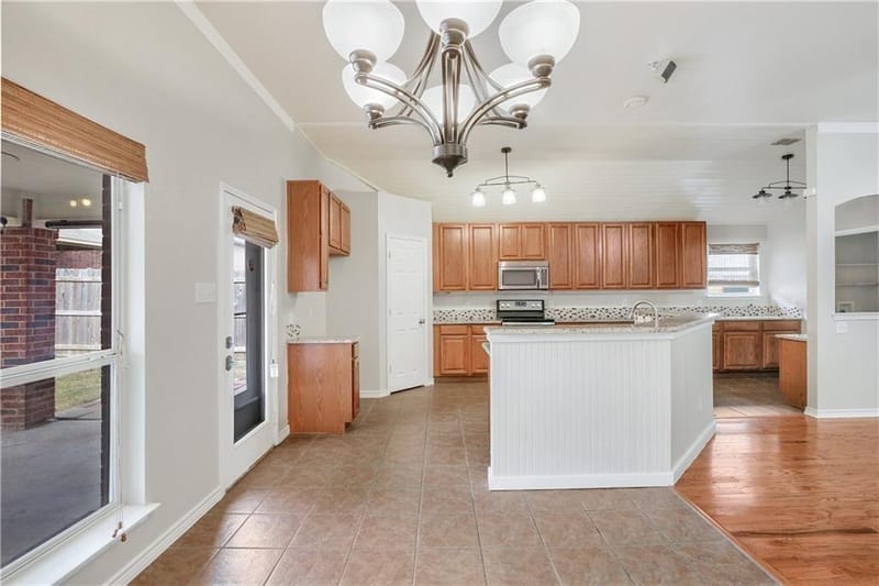 3708 Vista Greens Drive, Fort Worth TX 76244 - Photo 3