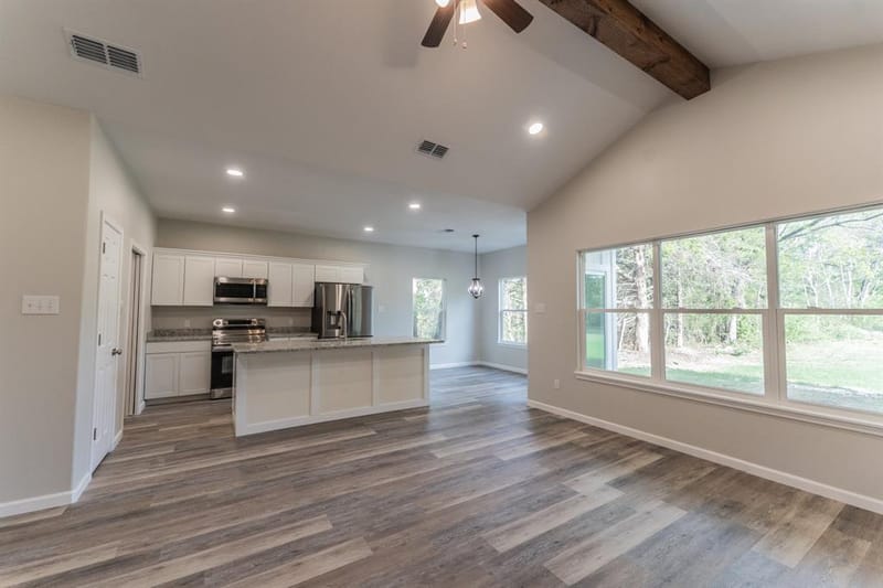 921 Putman, Sulphur Springs TX 75482 - Photo 9