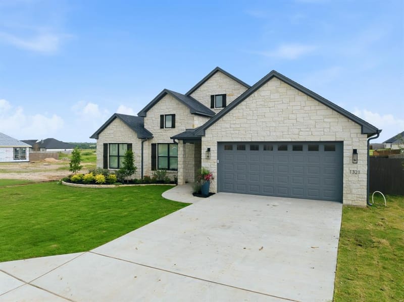 1321 Tahonta Drive, Hewitt TX 76643 - Photo 2