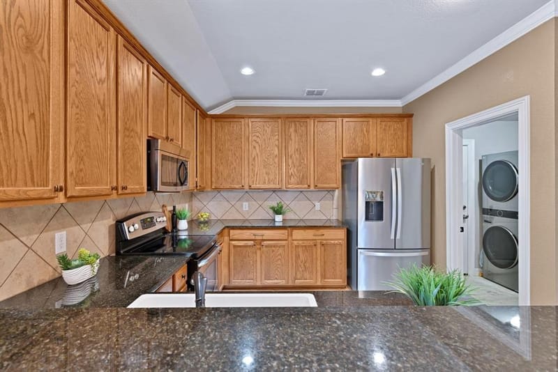 3921 Pitchstone Drive, McKinney TX 75070 - Photo 6