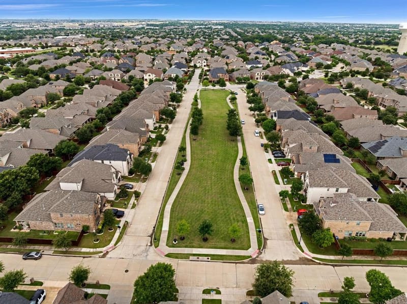 3921 Pitchstone Drive, McKinney TX 75070 - Photo 31