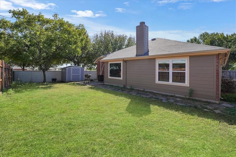 1004 Cedarbrook Circle, Grand Prairie TX 75052 - Photo 31