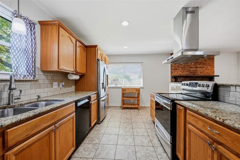 1826 Skyline Drive, Sherman TX 75092 - Photo 14