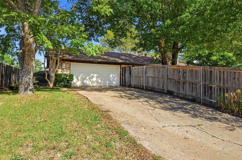 1826 Skyline Drive, Sherman TX 75092 - Photo 31