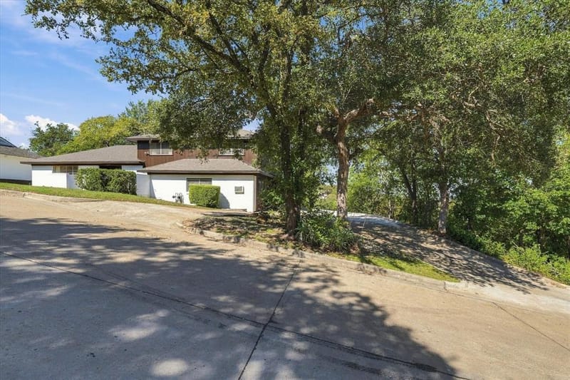 1140 Sierra Drive, Woodway TX 76712 - Photo 2