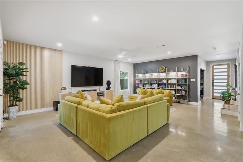 709 Woodbine Avenue, Dallas TX 75203 - Photo 9