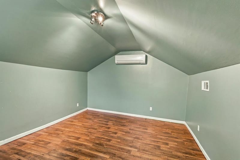 305 E 6th Street, Dallas TX 75203 - Photo 19