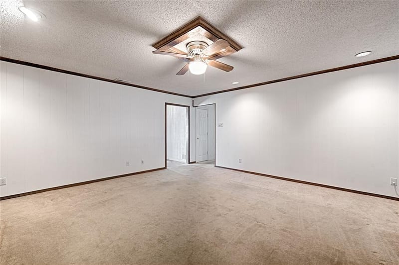 2909 Lee Park Drive, Irving TX 75062 - Photo 10