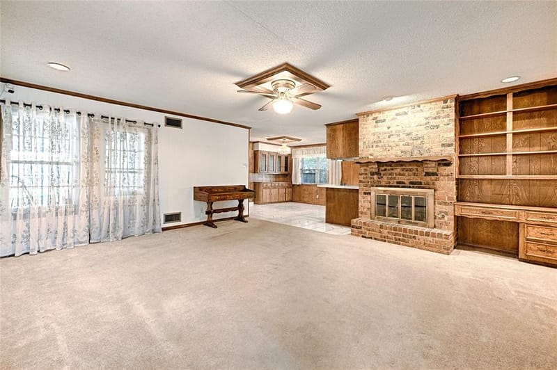 2909 Lee Park Drive, Irving TX 75062 - Photo 8