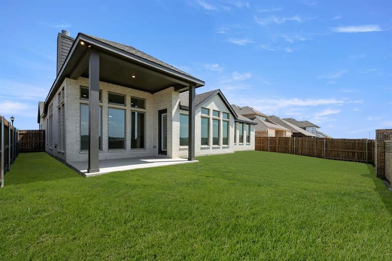 2608 Alyssa Street, Burleson TX 76028 - Photo 4
