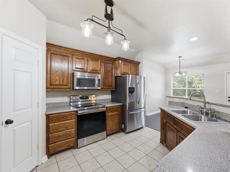 1807 13th Street, Bridgeport TX 76426 - Photo 9