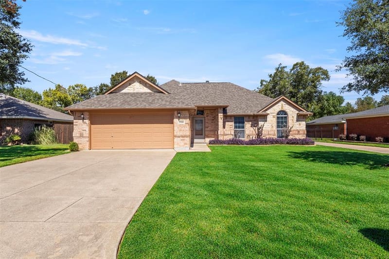 7713 Buck Street, North Richland Hills TX 76182 - Photo 2