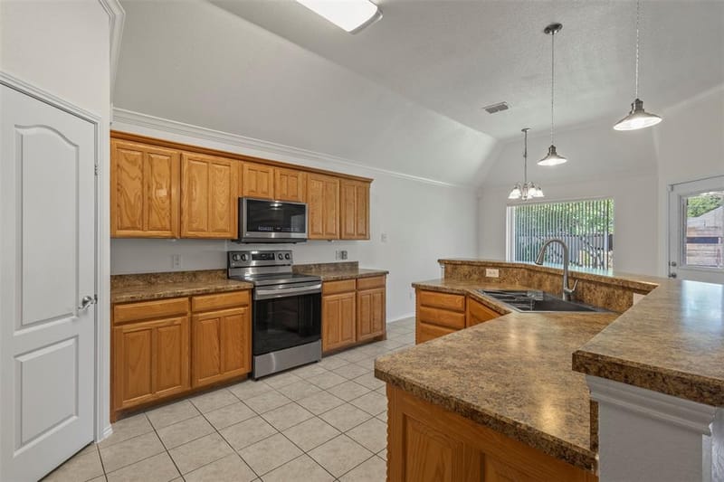 7713 Buck Street, North Richland Hills TX 76182 - Photo 7