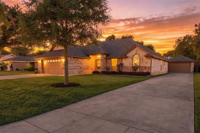 7713 Buck Street, North Richland Hills TX 76182