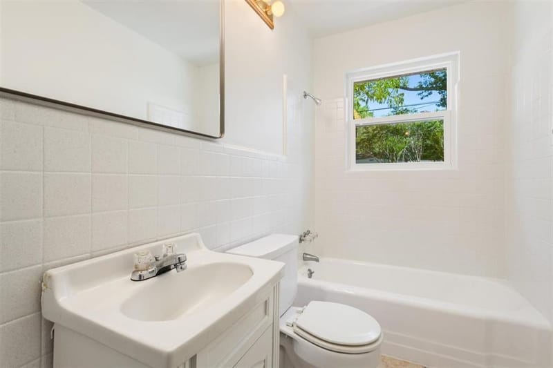 1319 Royal Oaks Drive, Waco TX 76710 - Photo 24
