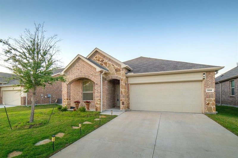 3312 Swift Fox Way, McKinney TX 75071 - Photo 2