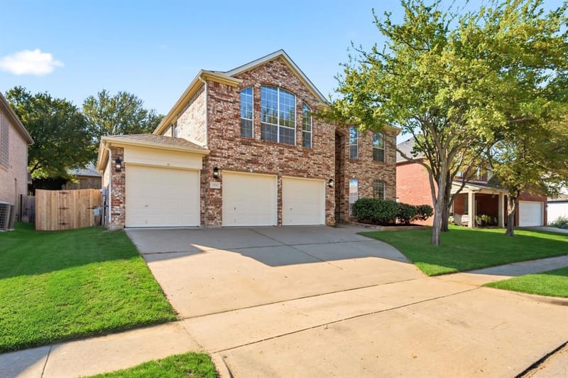 7833 Harvest Hill Road, North Richland Hills TX 76182 - Photo 2