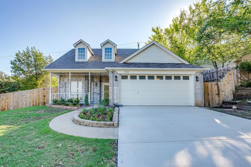 1502 Shadow Run, Weatherford TX 76086 - Photo 2
