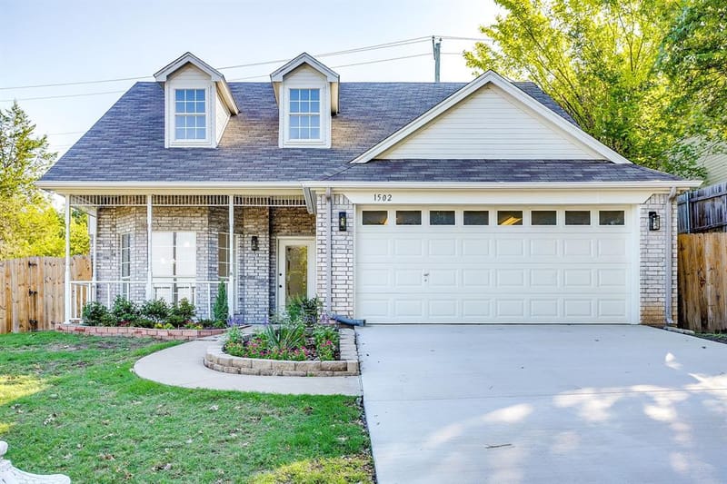 1502 Shadow Run, Weatherford TX 76086