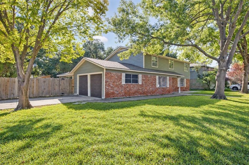 1002 Hickory Street, Irving TX 75060 - Photo 3