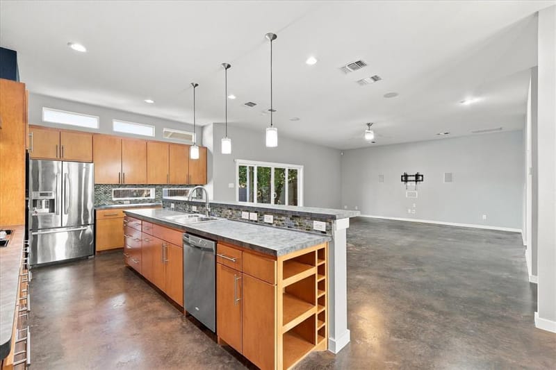 908 Idlewild Court, Highland Village TX 75077 - Photo 10