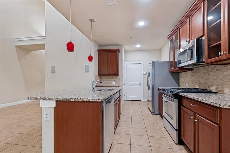 1606 Brook Grove Drive, Euless TX 76039 - Photo 4