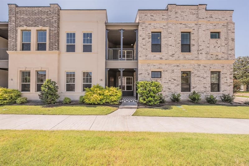 305 Sunset Lane # 101, Fort Worth TX 76114