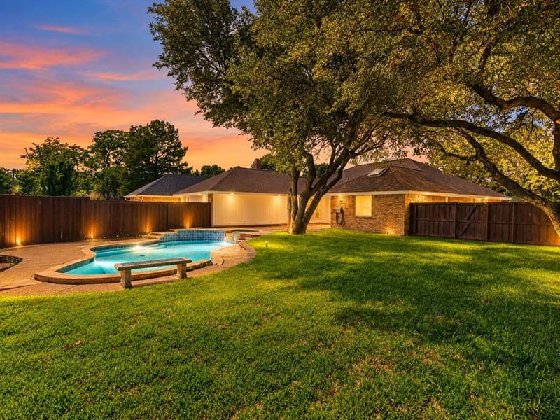 3718 Thornhill Way, Rowlett TX 75088 - Photo 5