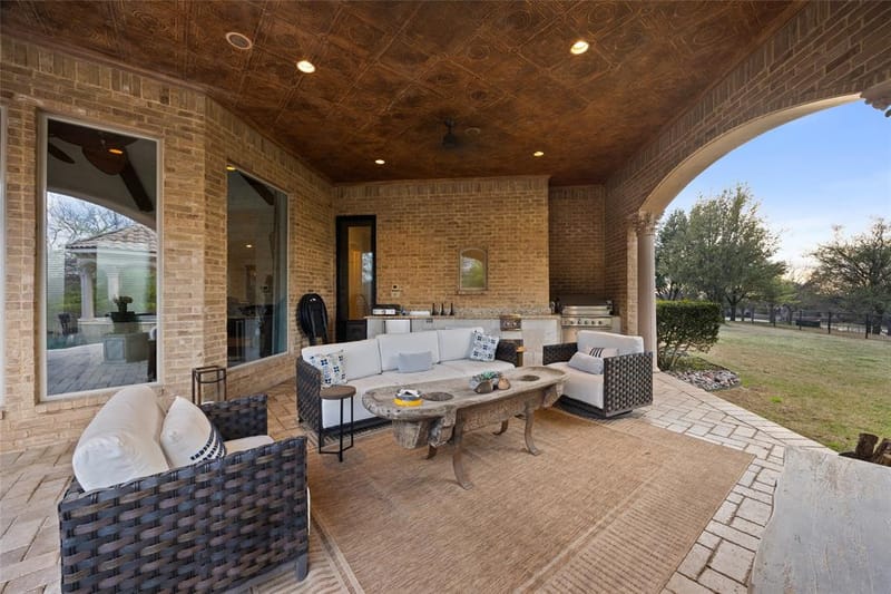 6300 Caroline Drive, Frisco TX 75034 - Photo 9