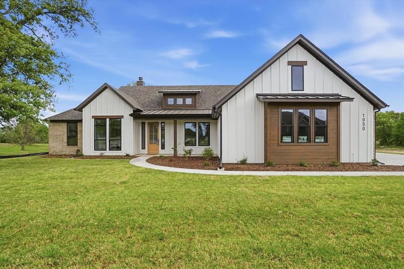 1050 Silver Sage Trail, Weatherford TX 76085