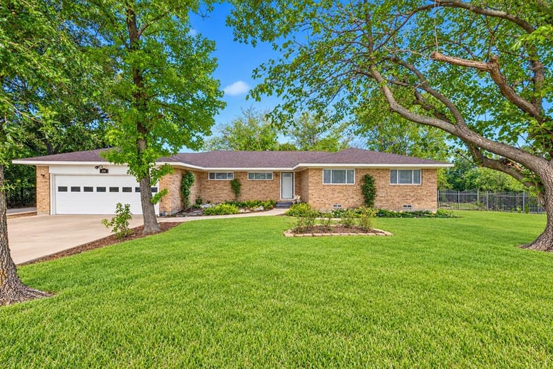 814 S Bois D Arc Street, Forney TX 75126 - Photo 2