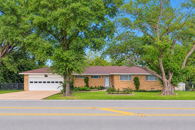 814 S Bois D Arc Street, Forney TX 75126 - Photo 3