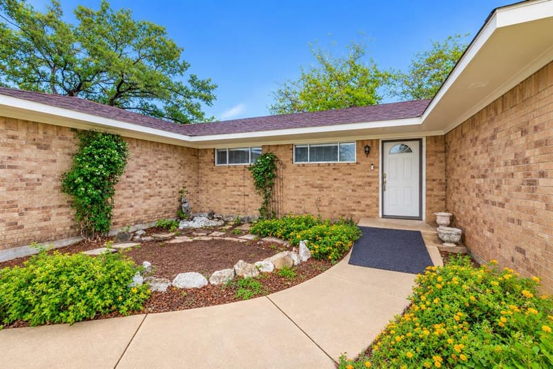 814 S Bois D Arc Street, Forney TX 75126 - Photo 4