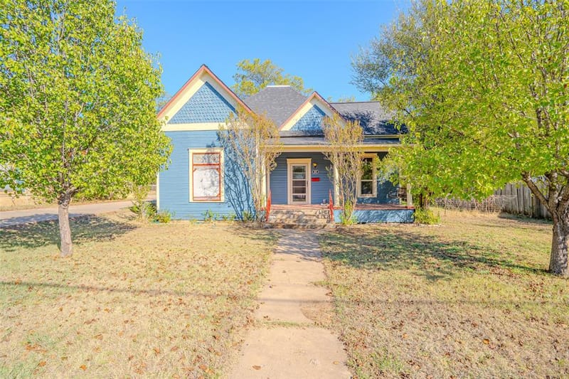 237 N Patrick Street, Dublin TX 76446 - Photo 2